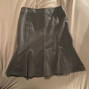 The Limited brown flutter hem skirt. Size 6.